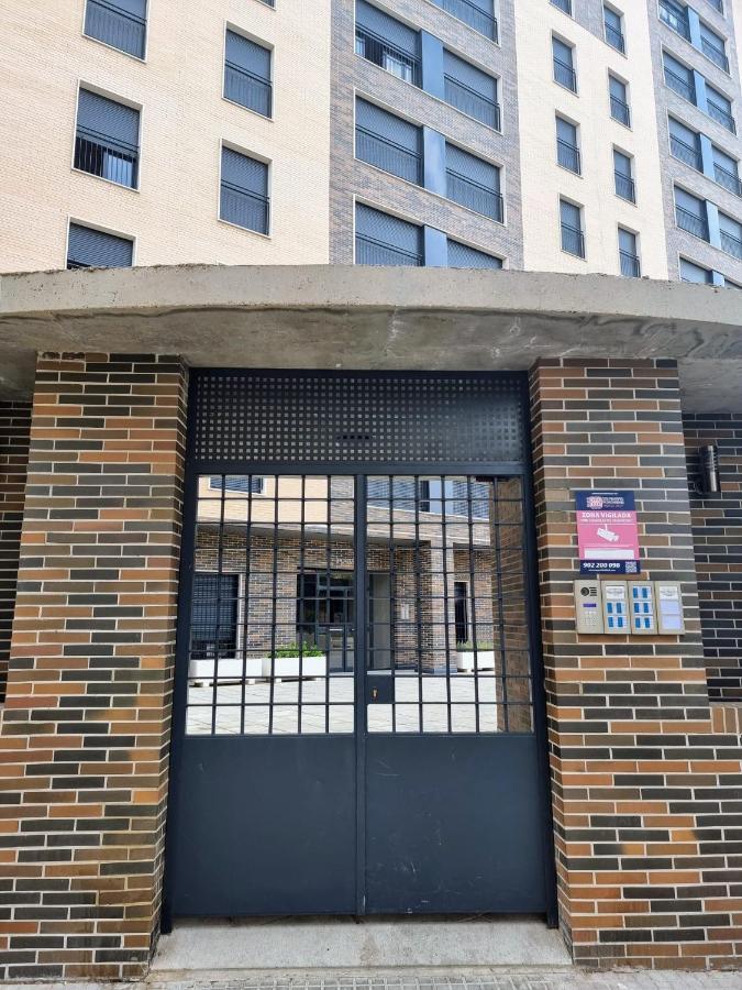 Alazan Jerez Ii-parking Gratis-wifi-netflix Apartment